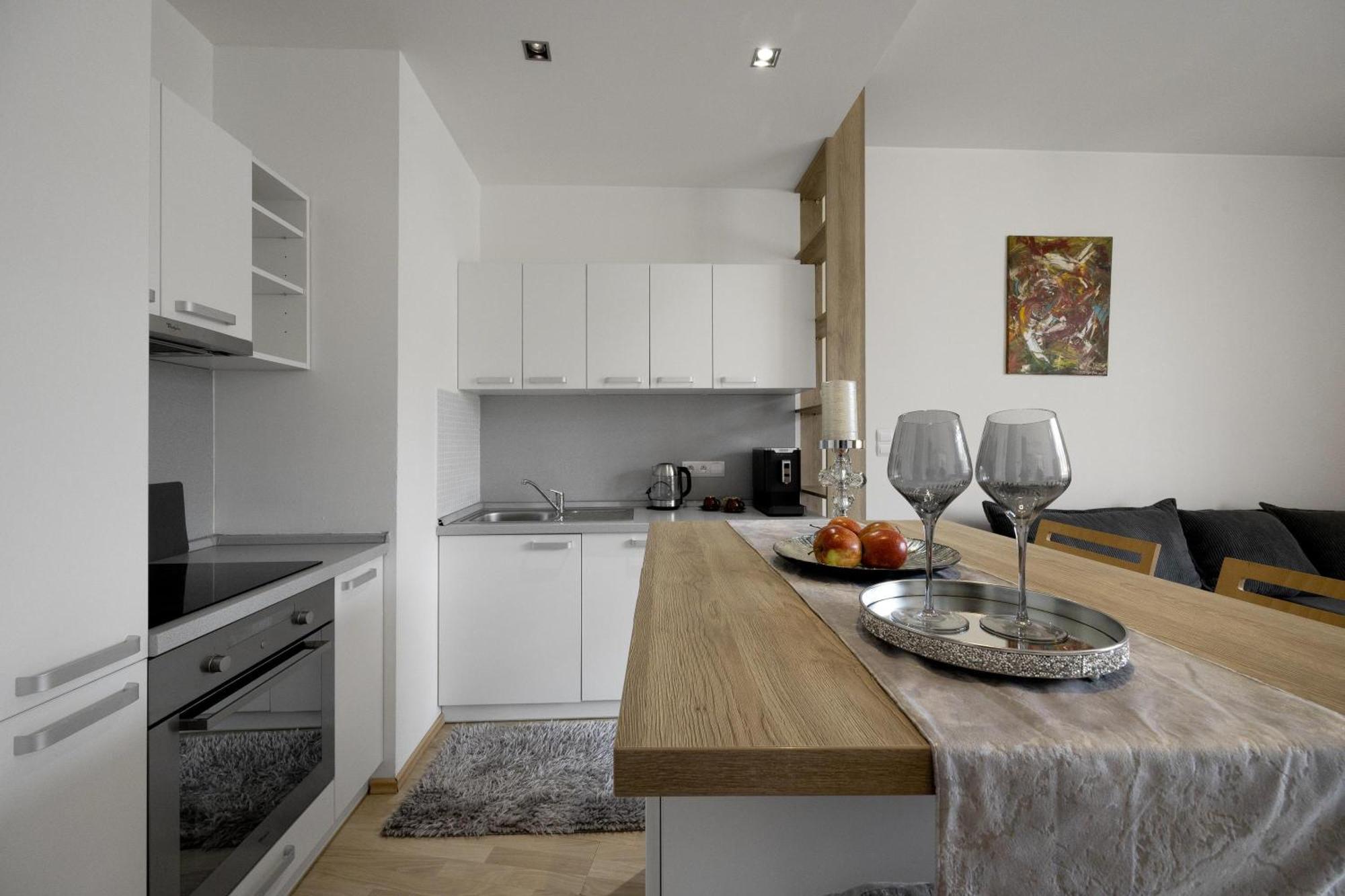 Apartman Revon Art-deco Laurinska *
